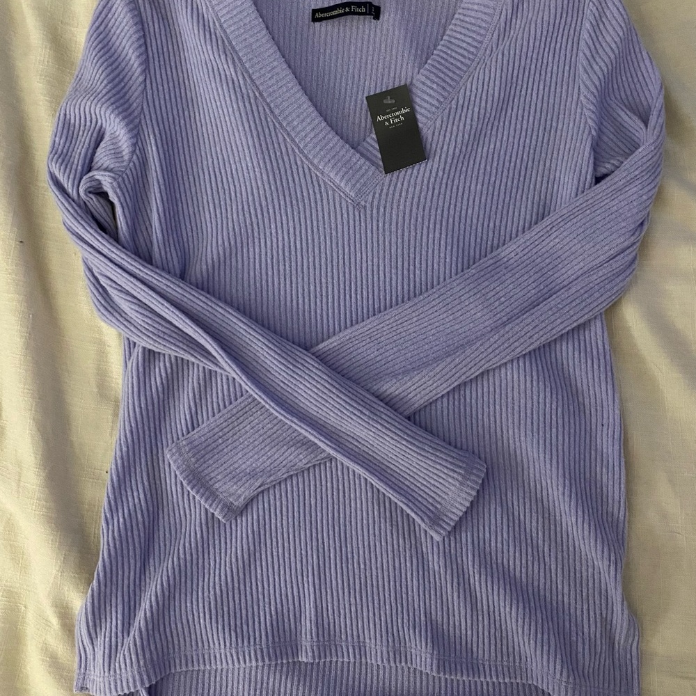 Abercrombie V-Neck Sweatshirt
